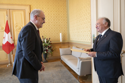 Тържествена протоколна церемония във Федералния дворец новоназначеният посланик на Р България в Конфедерация Швейцария Светлан Стоев